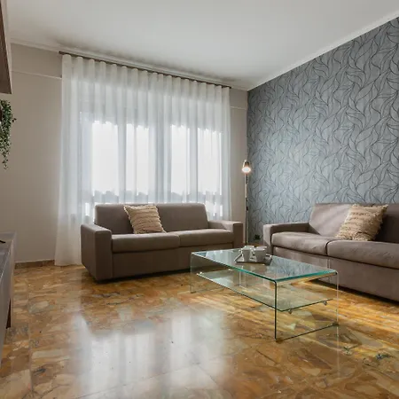 Modern By Wonderful Italy Turín