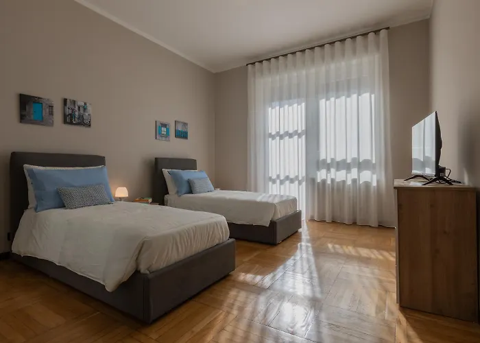 Modern By Wonderful Italy * Turín