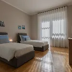 Modern By Wonderful Italy * Turín