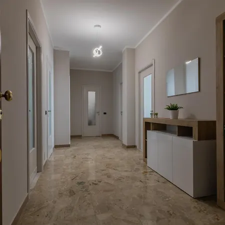 아파트 Modern By Wonderful Italy