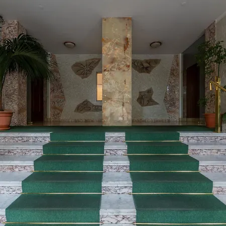 아파트 Modern By Wonderful Italy